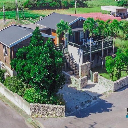 石田ヴィレッジ 満天の星空が見えるログハウスを貸し切り 宮古空港から8分 無料駐車場付 長期滞在可 Miyakojima  Exterior foto
